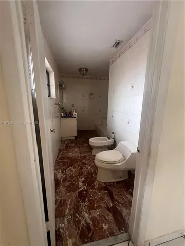 a view of utility room