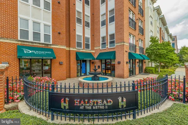 $2,000 | 2665 Prosperity Avenue, Unit 126, Fairfax, VA 22031