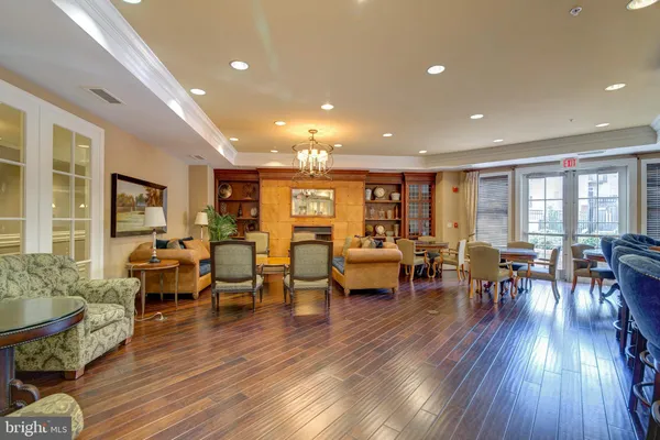 $2,000 | 2665 Prosperity Avenue, Unit 126, Fairfax, VA 22031