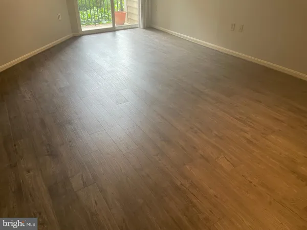 $2,000 | 2665 Prosperity Avenue, Unit 126, Fairfax, VA 22031