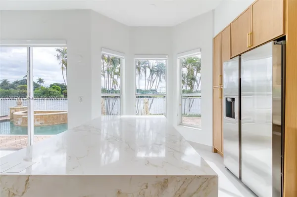 $7,000 | 5363 Southwest 38th Avenue, Hollywood, FL 33312