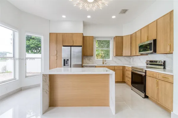 $7,000 | 5363 Southwest 38th Avenue, Hollywood, FL 33312