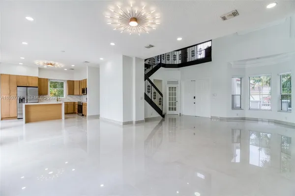 $7,000 | 5363 Southwest 38th Avenue, Hollywood, FL 33312