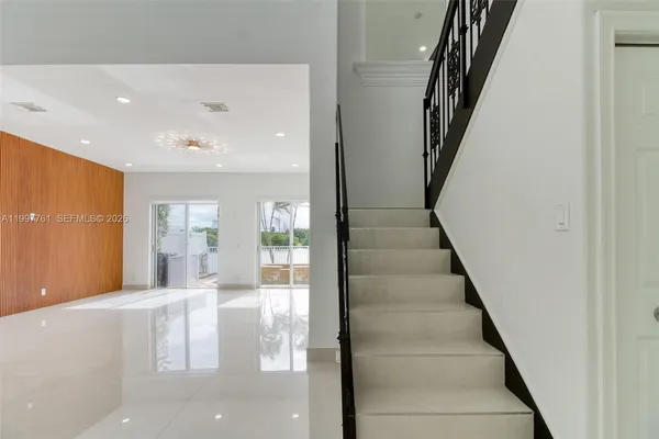 $7,000 | 5363 Southwest 38th Avenue, Hollywood, FL 33312