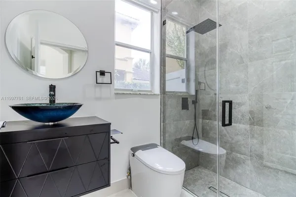 $7,000 | 5363 Southwest 38th Avenue, Hollywood, FL 33312