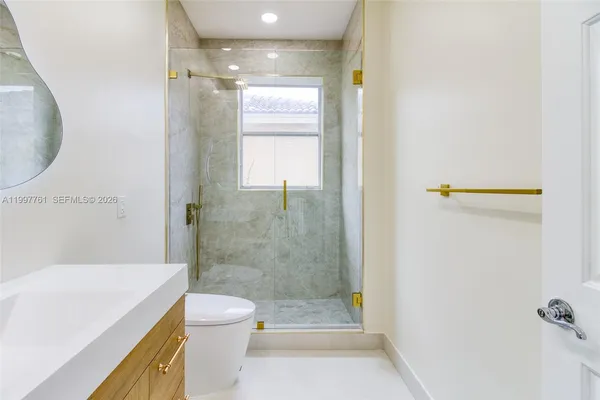 $7,000 | 5363 Southwest 38th Avenue, Hollywood, FL 33312