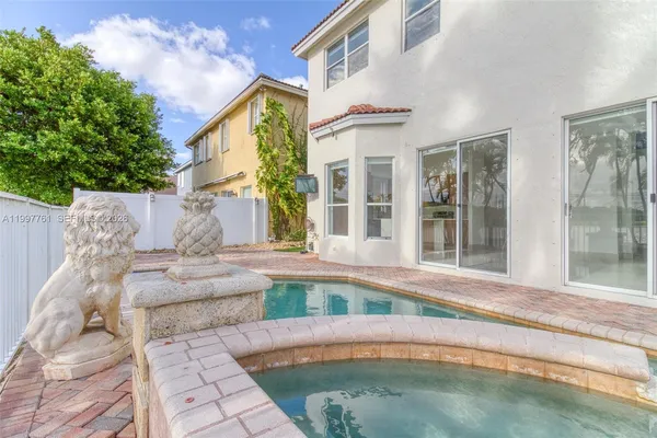 $7,000 | 5363 Southwest 38th Avenue, Hollywood, FL 33312
