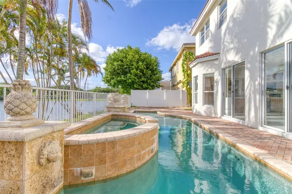 $7,000 | 5363 Southwest 38th Avenue, Hollywood, FL 33312