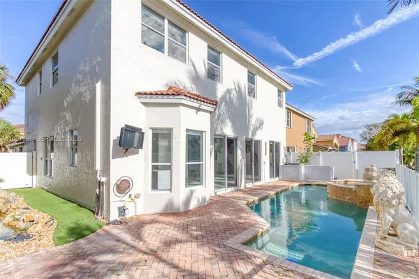 $7,000 | 5363 Southwest 38th Avenue, Hollywood, FL 33312