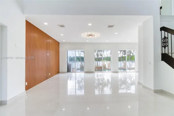 $7,000 | 5363 Southwest 38th Avenue, Hollywood, FL 33312