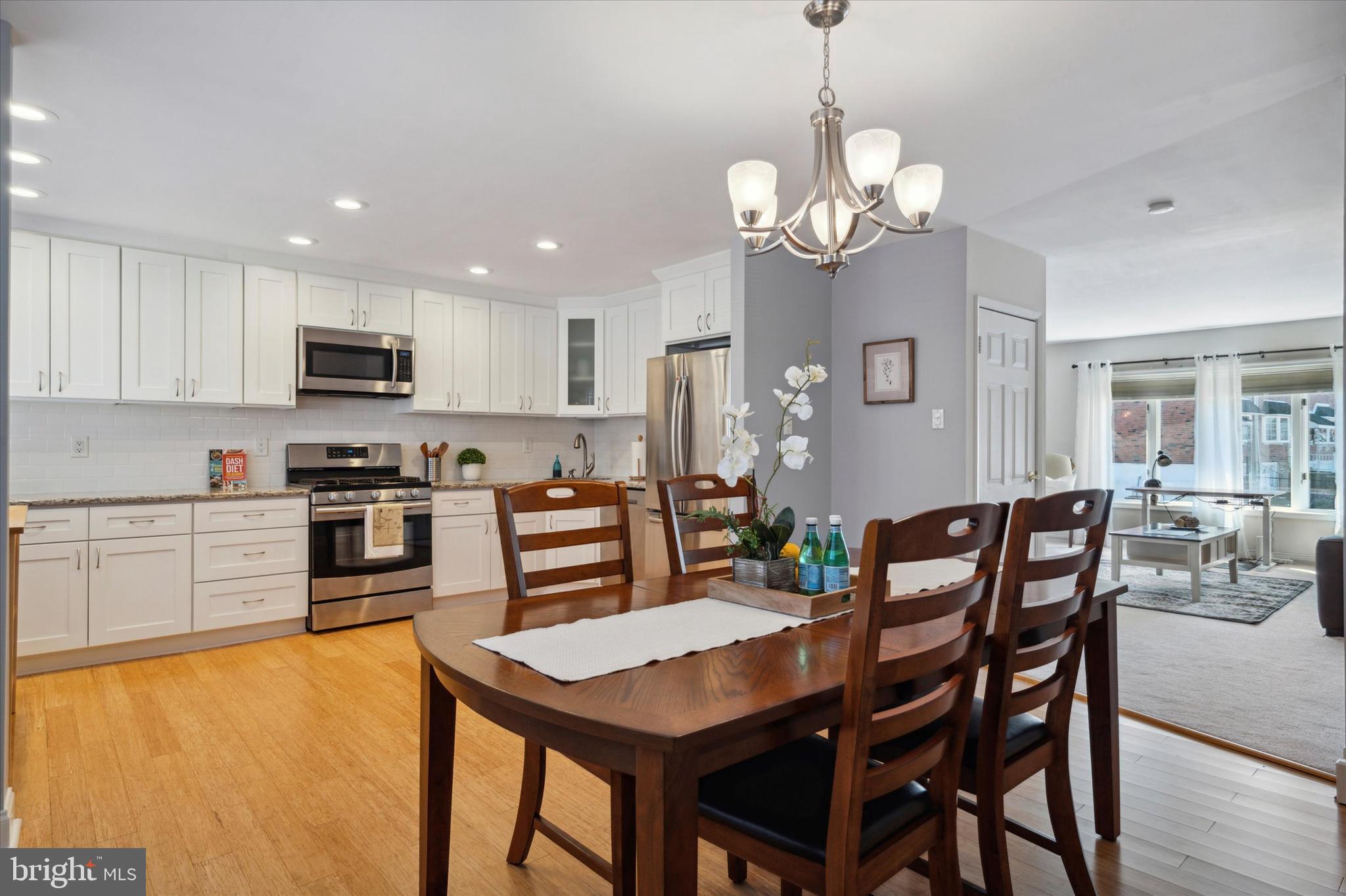 12433 Sweet Briar Road Philadelphia, PA 19154 - Photo 5 of 21