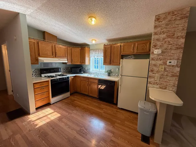 $130,000 | 101 Robin Hood Lane, Exeter, NH 03833