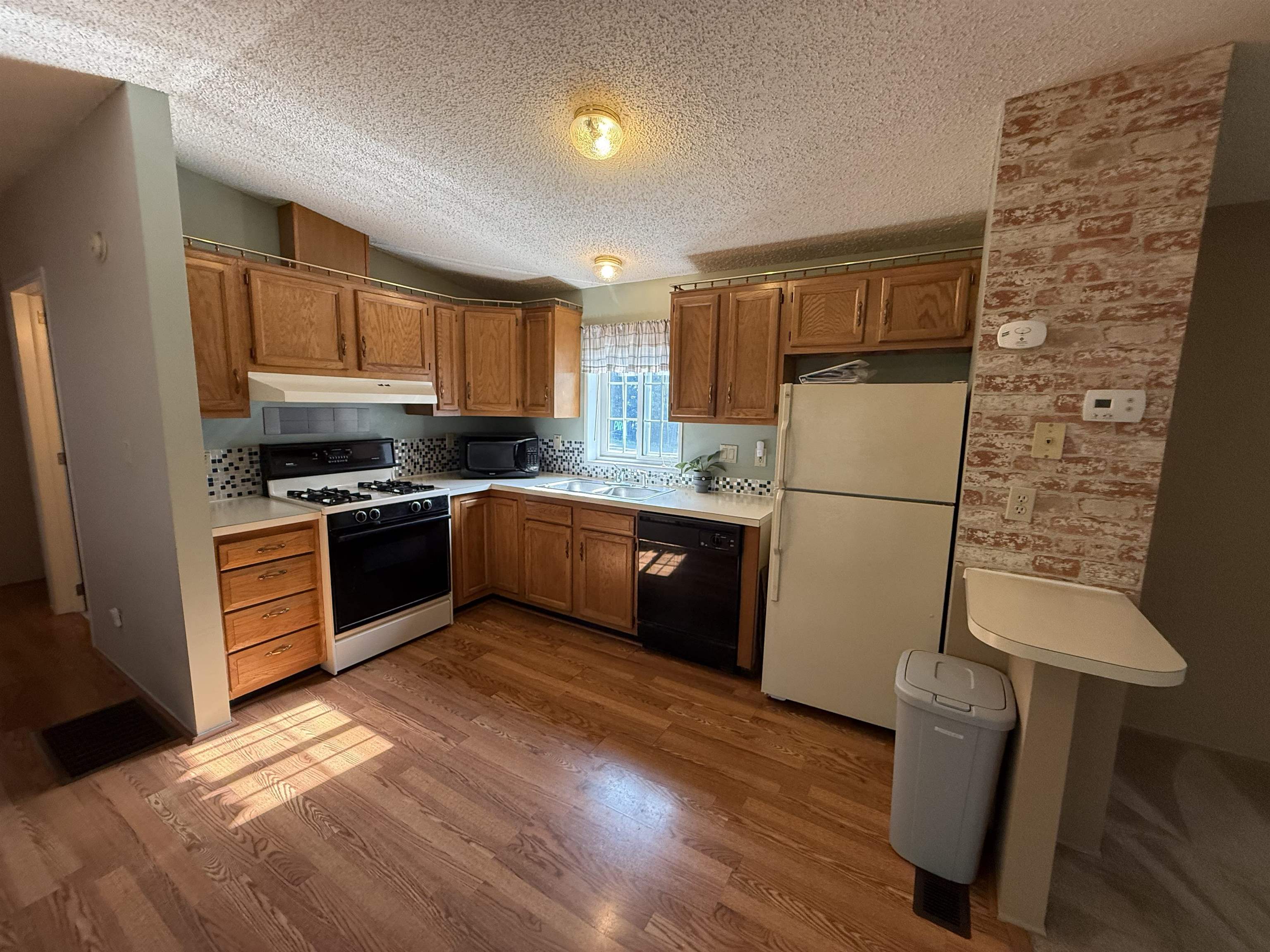 101 Robin Hood Lane Exeter, NH 03833 - Photo 10 of 17