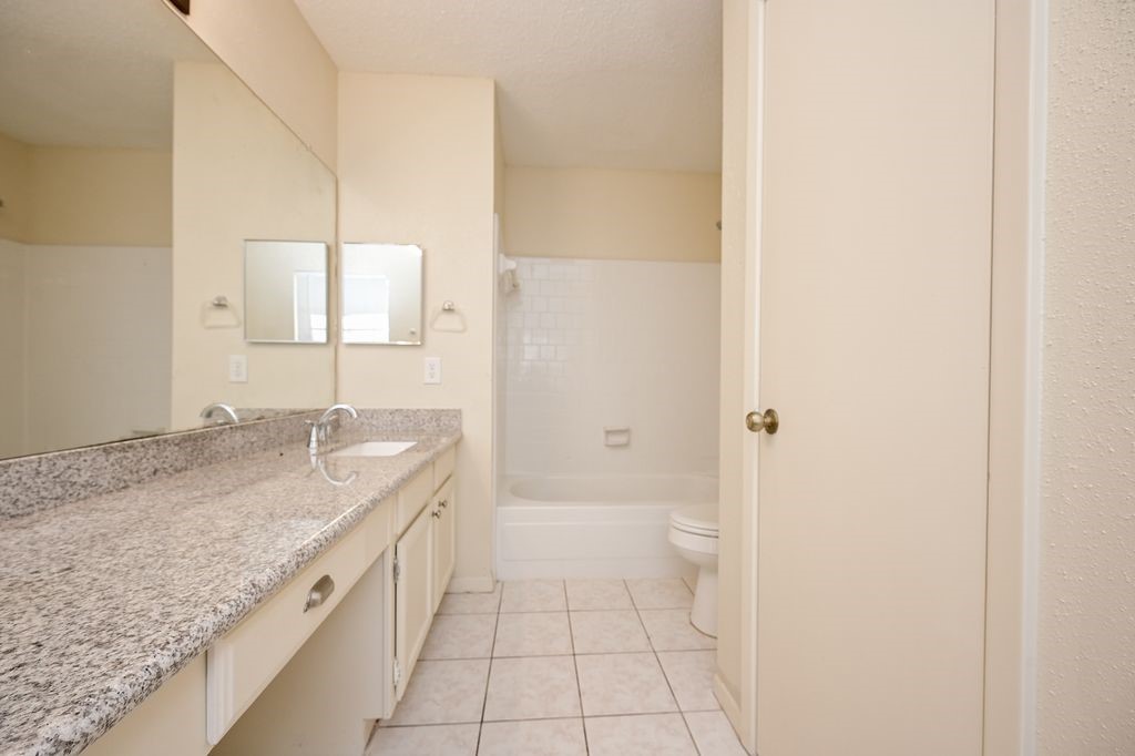 9203 Towerstone Drive Spring, TX 77379 - Photo 13 of 18 Primary Bathroom