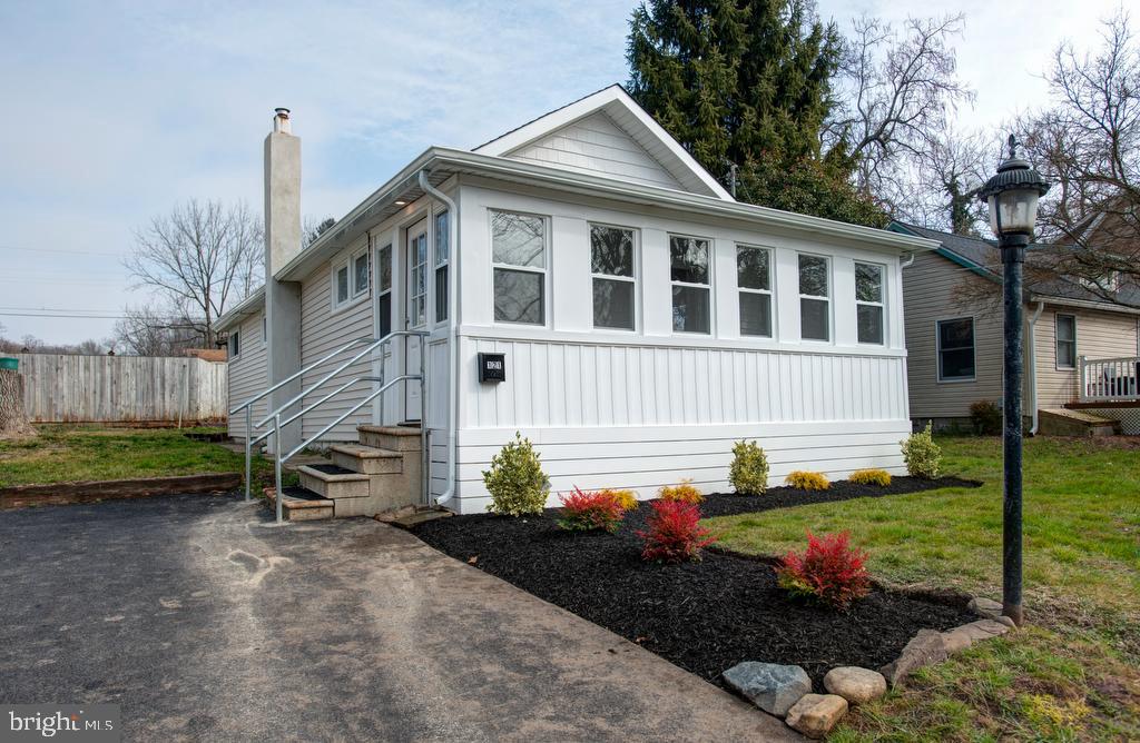 121 Cove Road Mantua, NJ 08051 - Photo 1 of 15