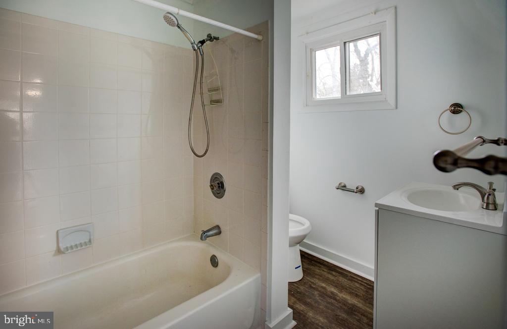 121 Cove Road Mantua, NJ 08051 - Photo 11 of 15