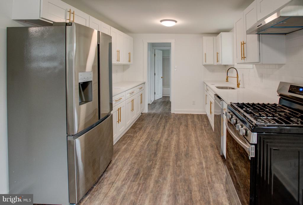 121 Cove Road Mantua, NJ 08051 - Photo 7 of 15
