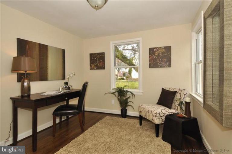 11801 Judson Road Silver Spring, MD 20902 - Photo 14 of 21 Third Bedroom or Office