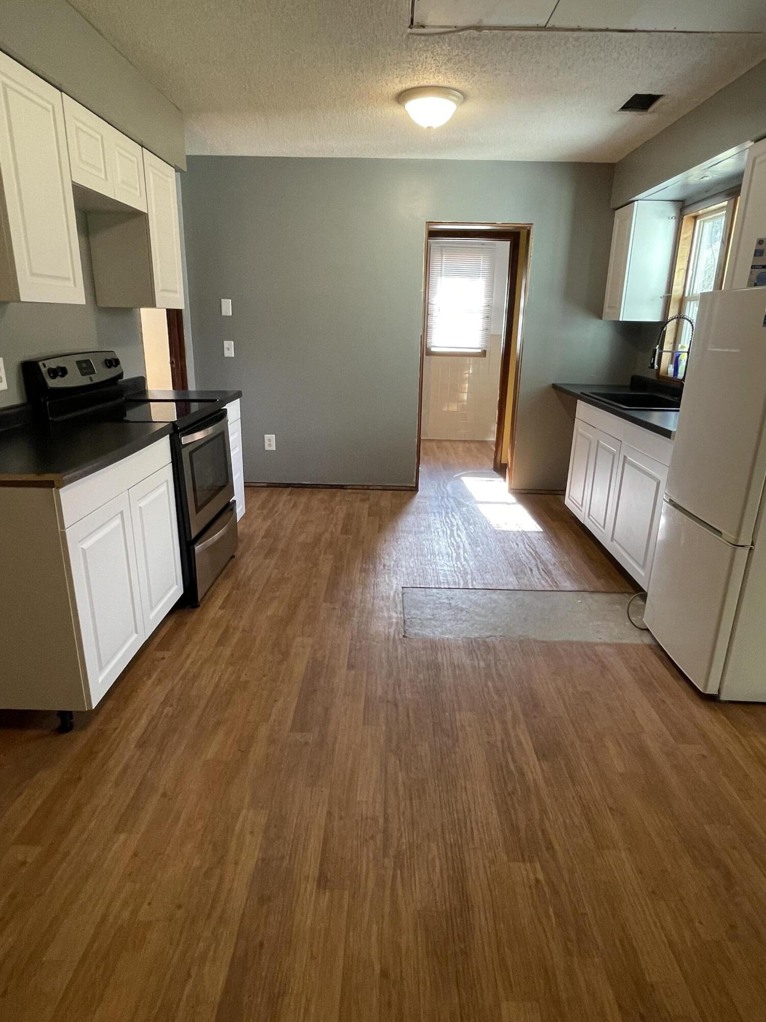 831 South Wolf Lake Road Muskegon, MI 49442 - Photo 11 of 30 IMG_3628