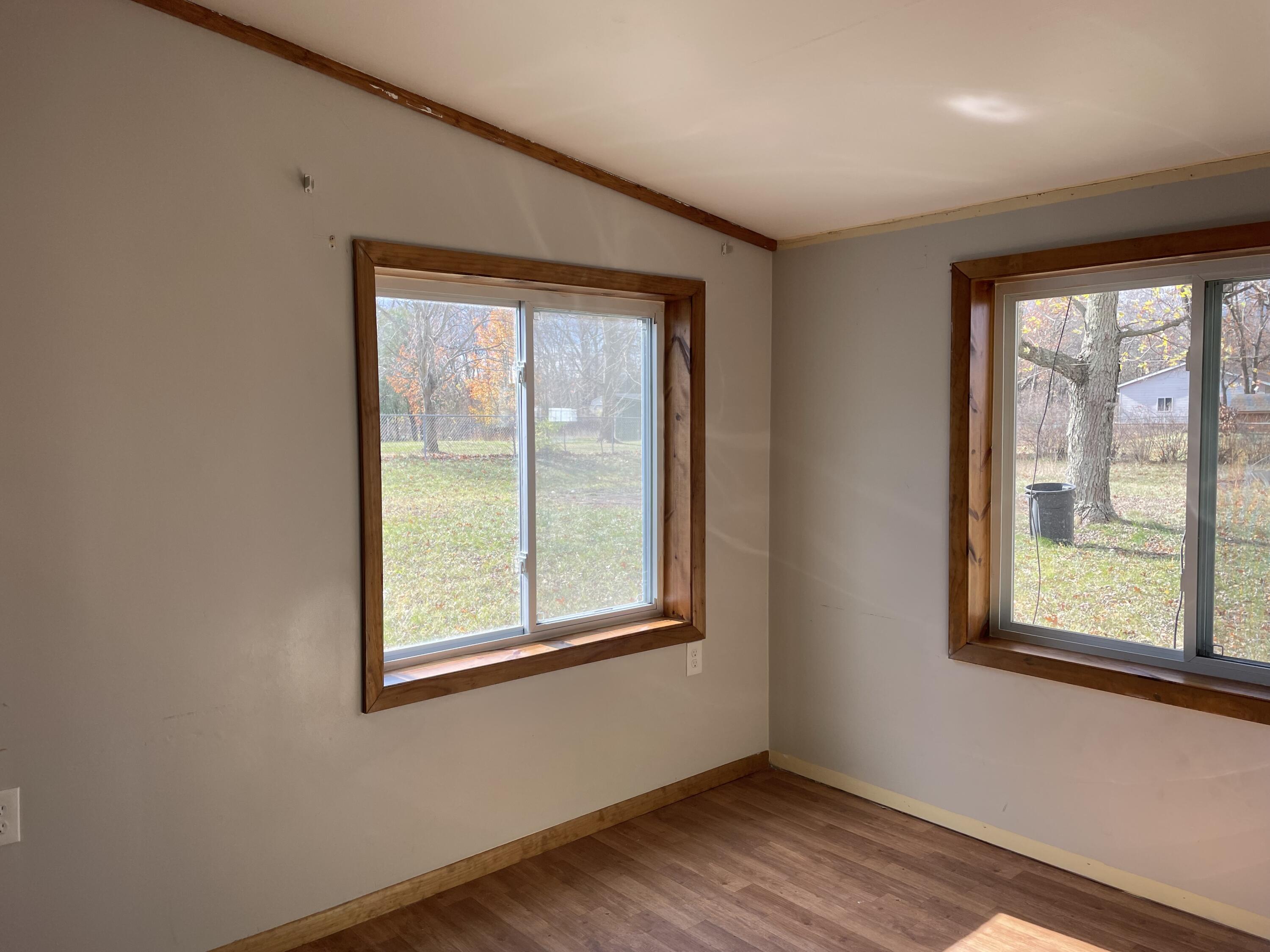 831 South Wolf Lake Road Muskegon, MI 49442 - Photo 21 of 30 IMG_3618