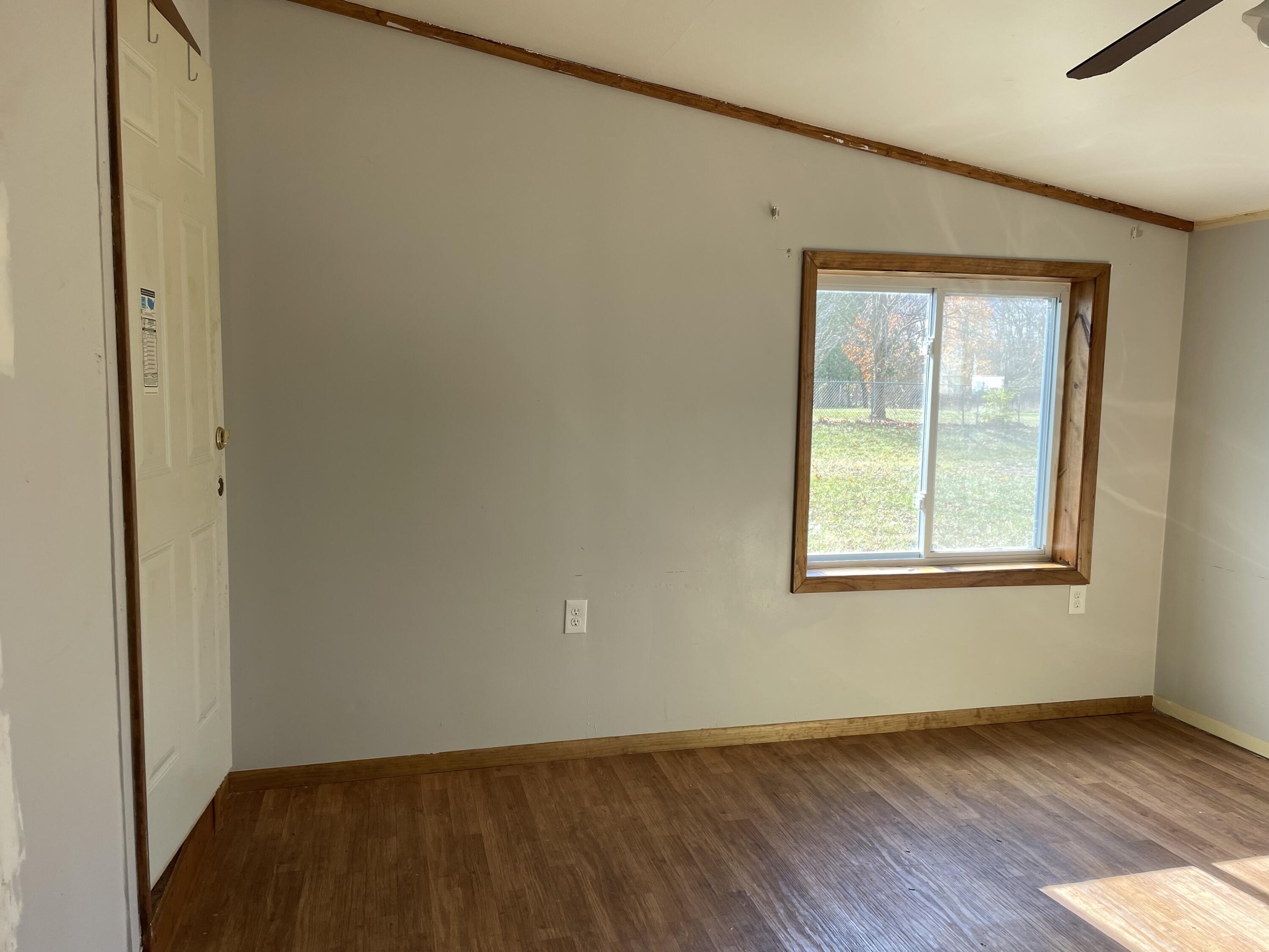 831 South Wolf Lake Road Muskegon, MI 49442 - Photo 22 of 30 IMG_3619