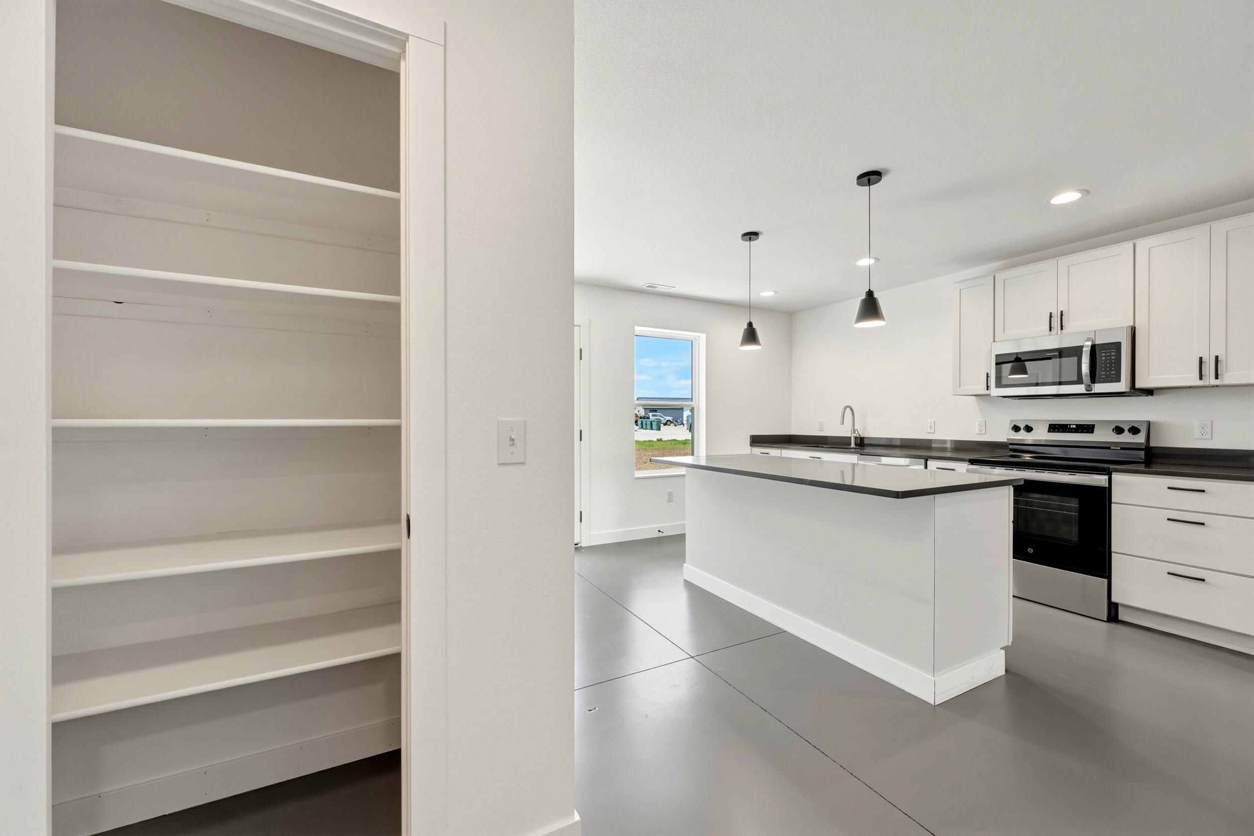 1402 Windsor Drive, Unit F Ranchester, WY 82839 - Photo 15 of 31 1402 windsor 43