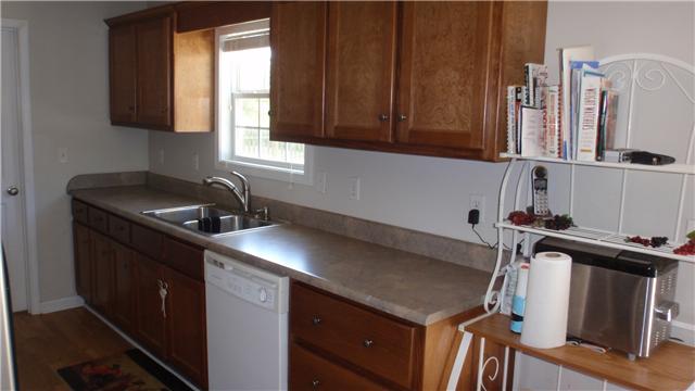 147 Carter Blake Road Tullahoma, TN 37388 - Photo 6 of 18 Gallery Image 6