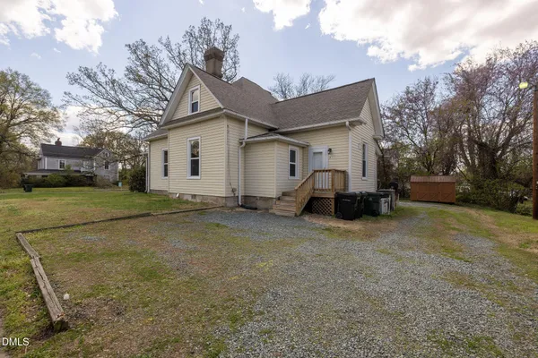 $1,100 | 805 South Broad Street, Unit A, Burlington, NC 27215