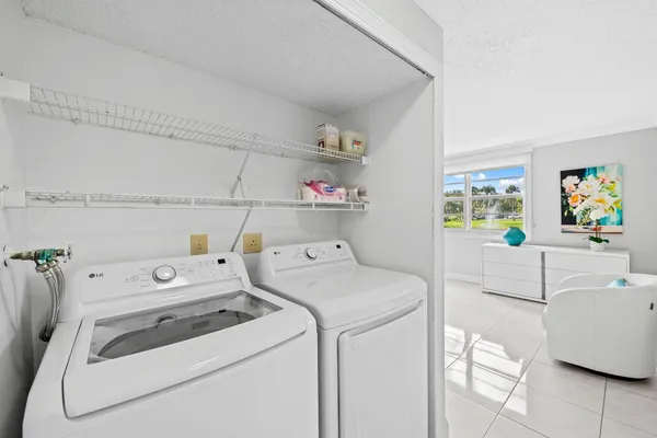 $285,000 | 170 Southeast 5th Avenue, Unit 103, Dania Beach, FL 33004