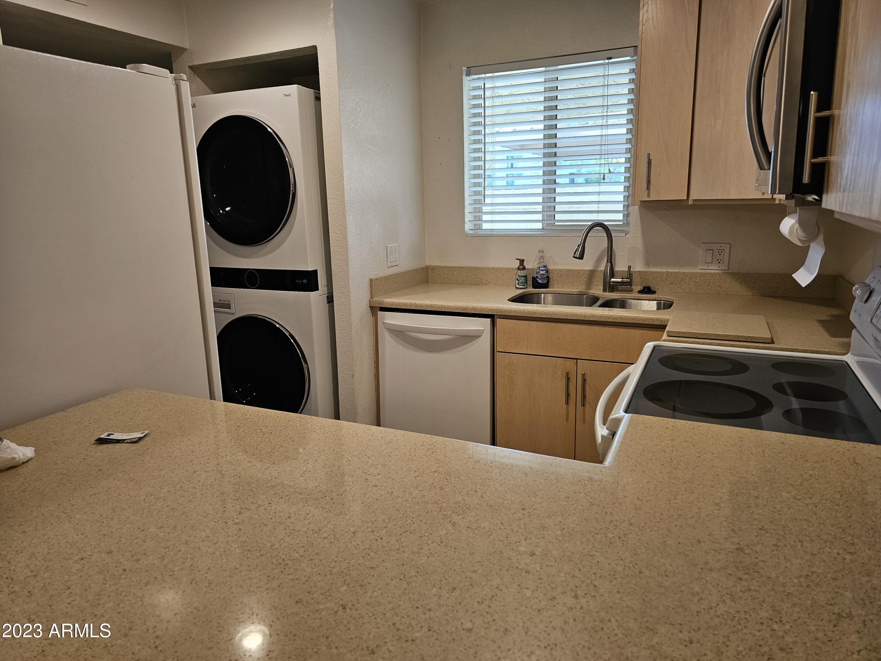 4150 East Cactus Road, Unit 102 Phoenix, AZ 85032 - Photo 7 of 22 20230912_101616