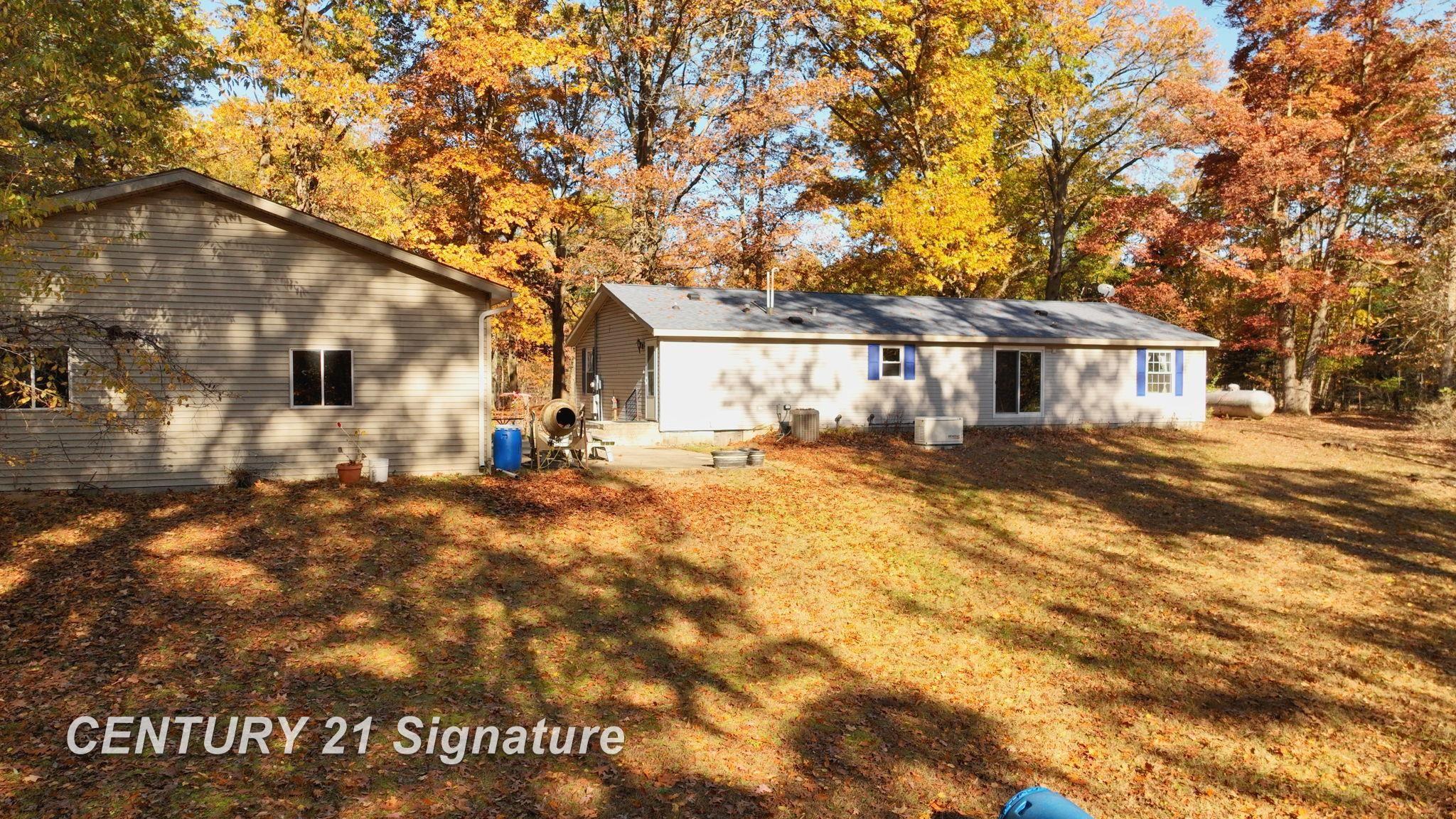 9847 Oakley Road St. Charles, MI 48655 - Photo 4 of 25 50193074-6517f64e-540e-4663-a93f-a8b105b77a6b.JPG