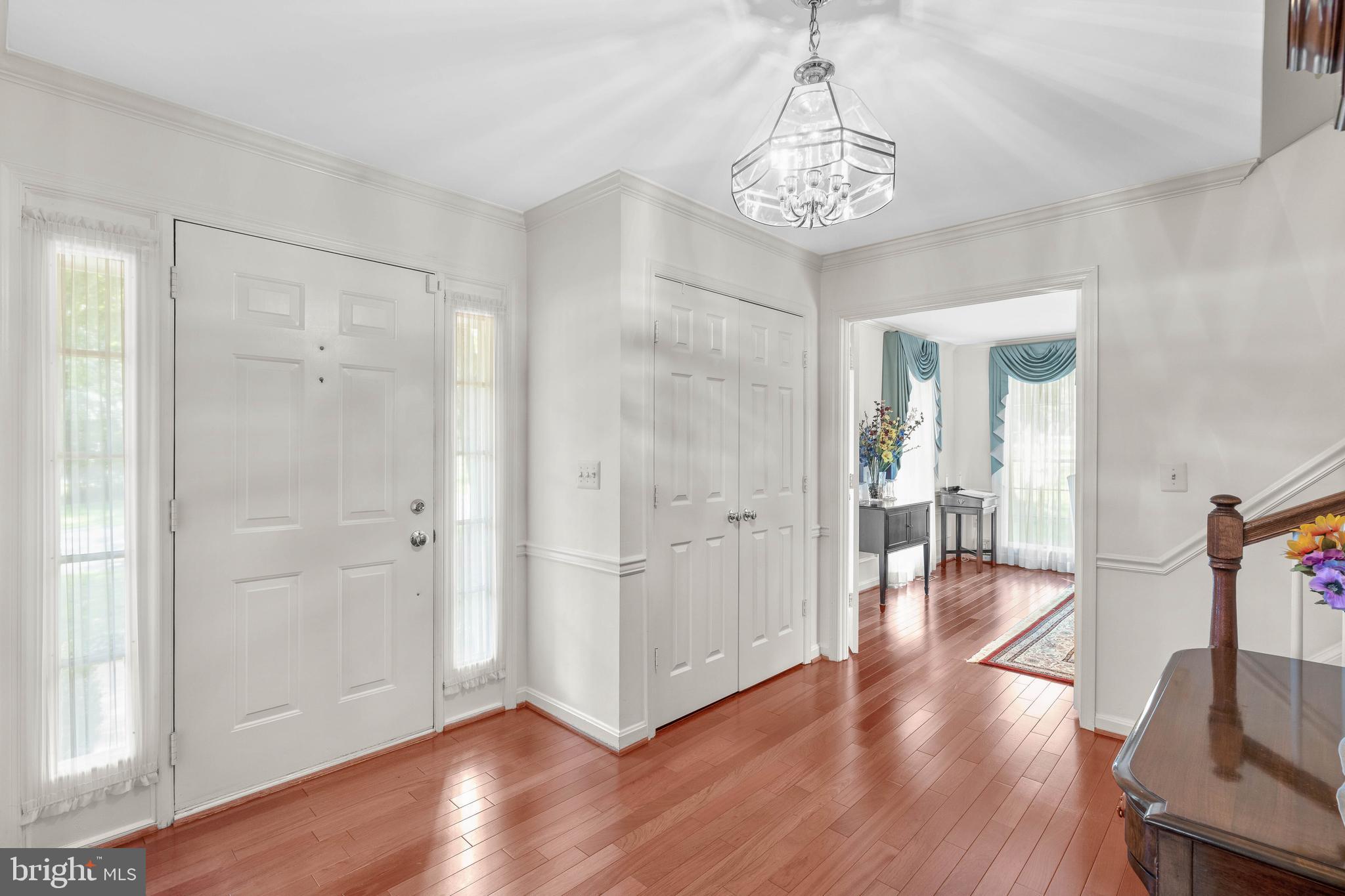 17512 Old Baltimore Road Olney, MD 20832 - Photo 3 of 47 Foyer