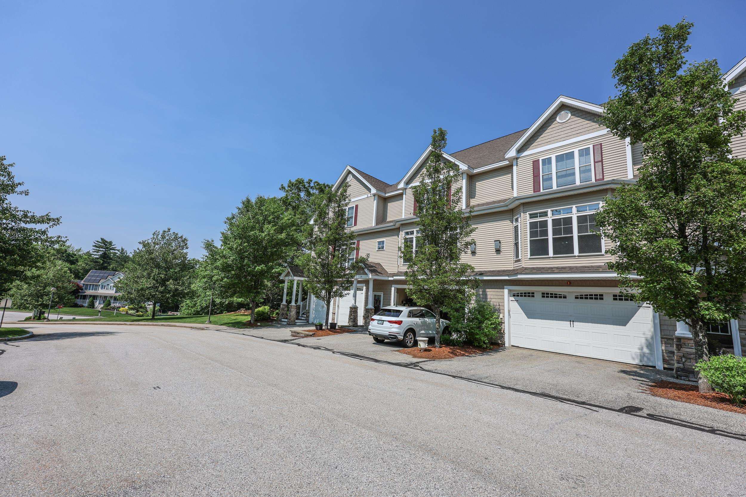 2 C Manor Drive Hooksett, NH 03106 - Photo 4 of 45