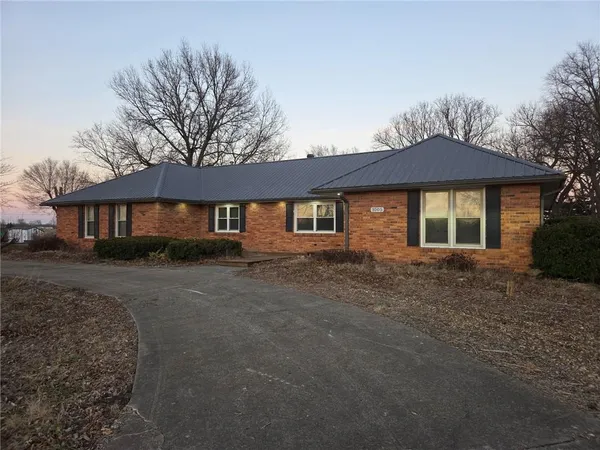 $450,000 | 1005 North Old Highway, Adrian, MO 64720