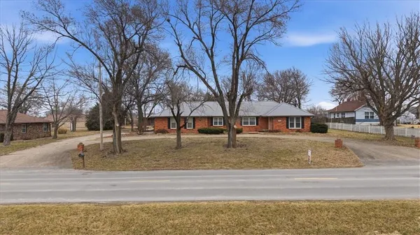$450,000 | 1005 North Old Highway, Adrian, MO 64720