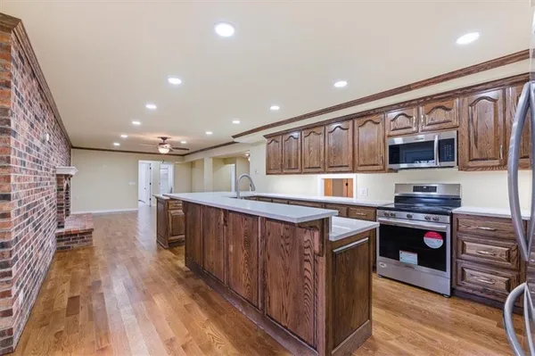 $450,000 | 1005 North Old Highway, Adrian, MO 64720