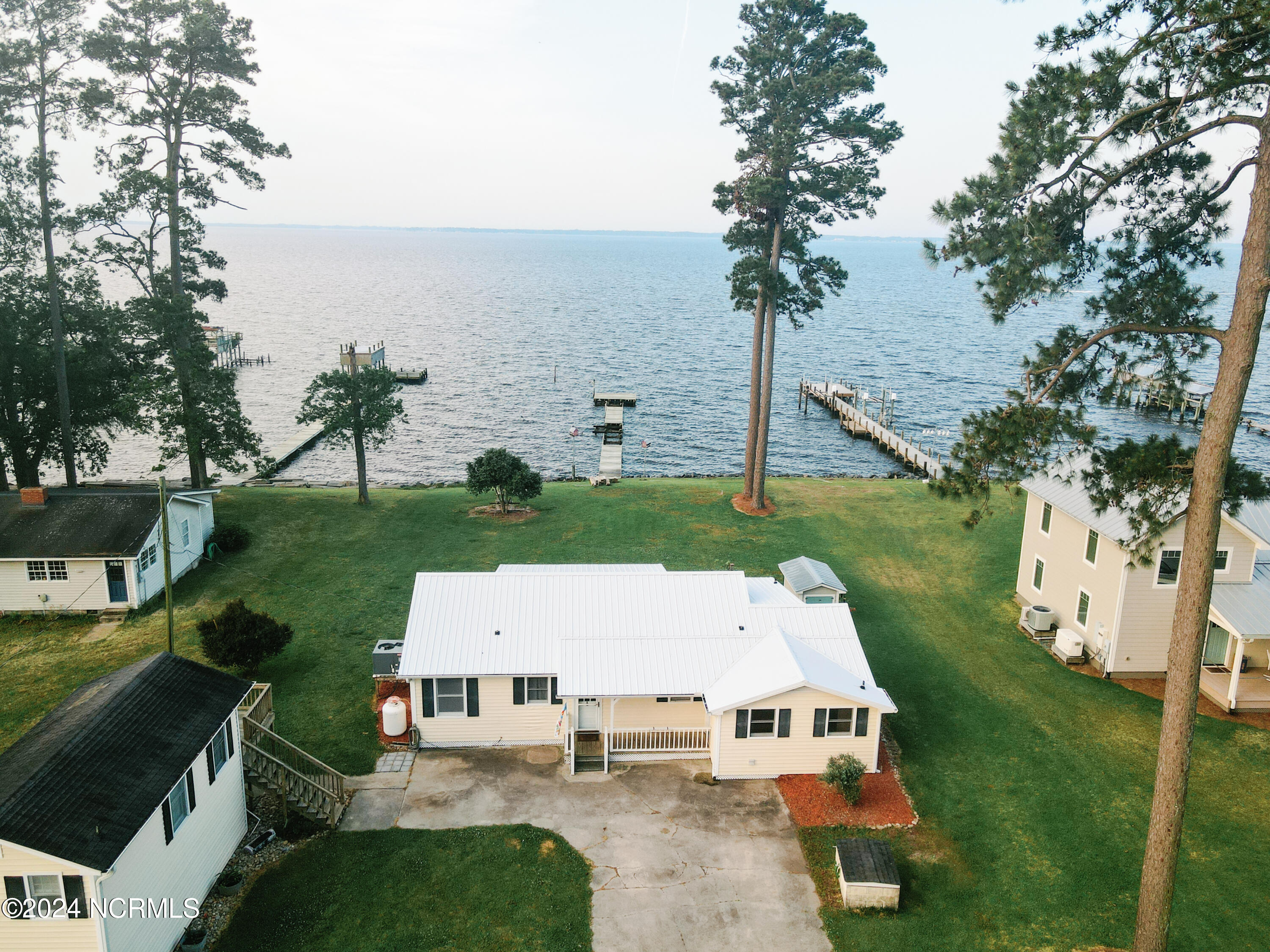1039 Pinecrest Road Bath, NC 27808 - Photo 3 of 50 Waterfront on the Pamlico River