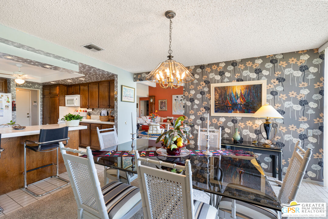 72390 Rodeo Way Rancho Mirage, CA 92270 - Photo 9 of 35 Gallery Image 9
