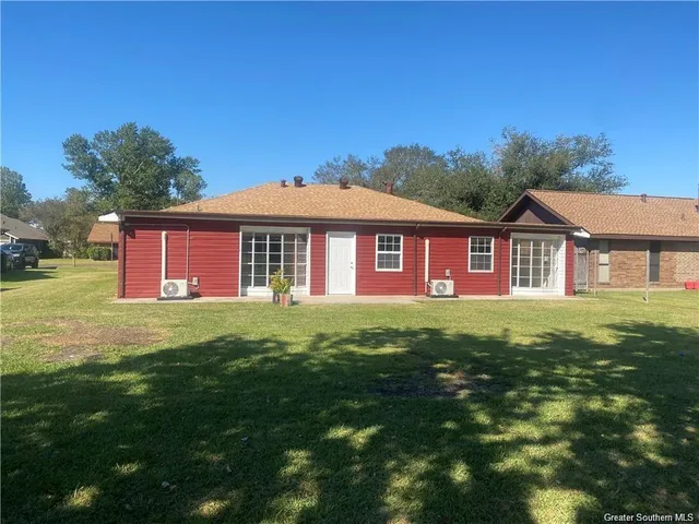 $259,000 | 4545 West Meadow Lane, Lake Charles, LA 70605