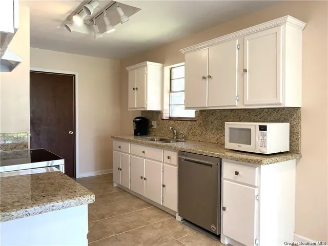 $259,000 | 4545 West Meadow Lane, Lake Charles, LA 70605