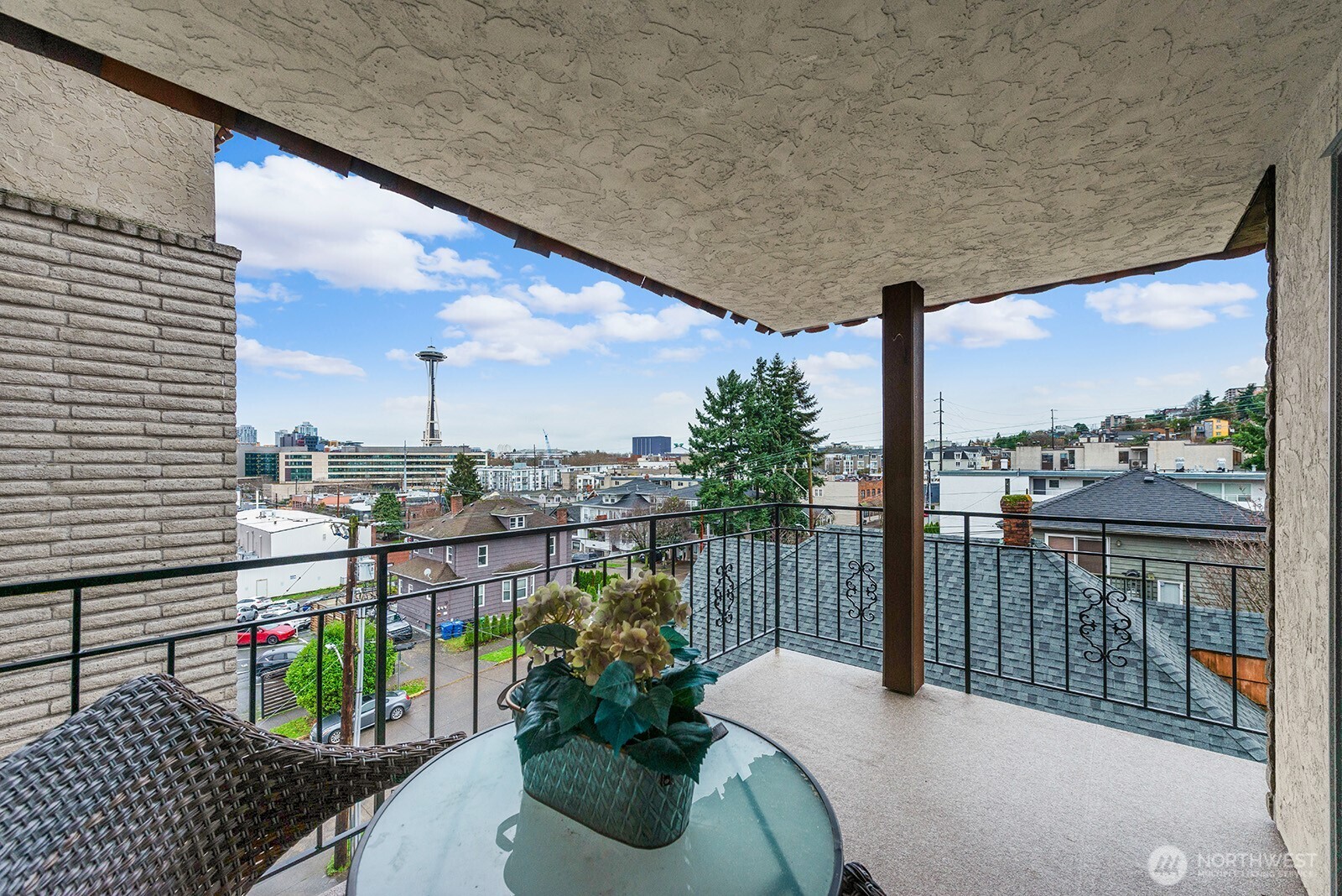 610 Aloha Street, Unit 404 Seattle, WA 98109 - Photo 22 of 23 a city view from a balcony