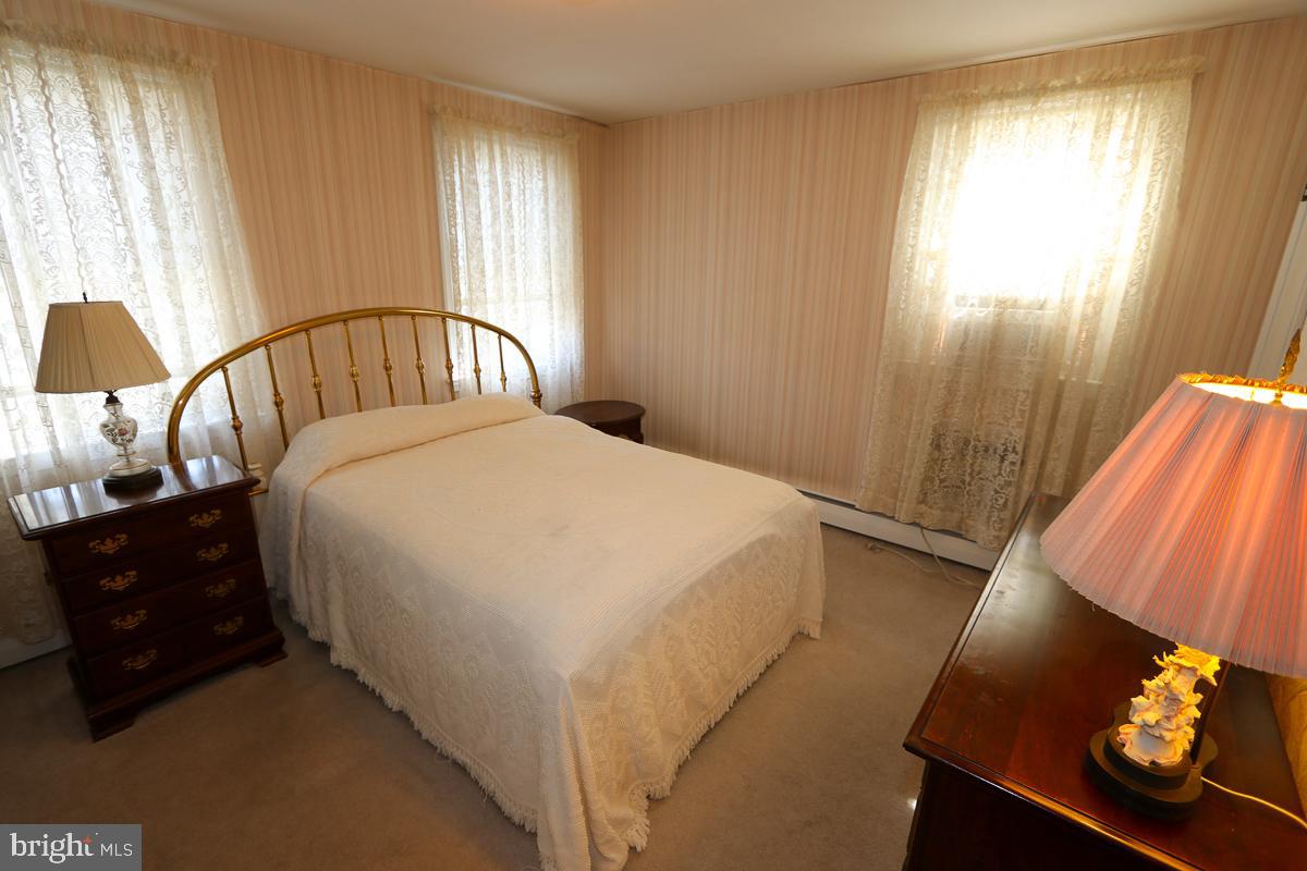 868 Medway Road Philadelphia, PA 19115 - Photo 22 of 56 Primary bedroom