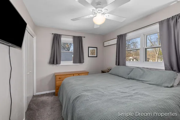 $300,000 | 4062 Oriole Avenue Southwest, Wyoming, MI 49509