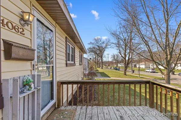 $300,000 | 4062 Oriole Avenue Southwest, Wyoming, MI 49509