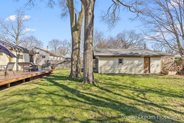 $300,000 | 4062 Oriole Avenue Southwest, Wyoming, MI 49509