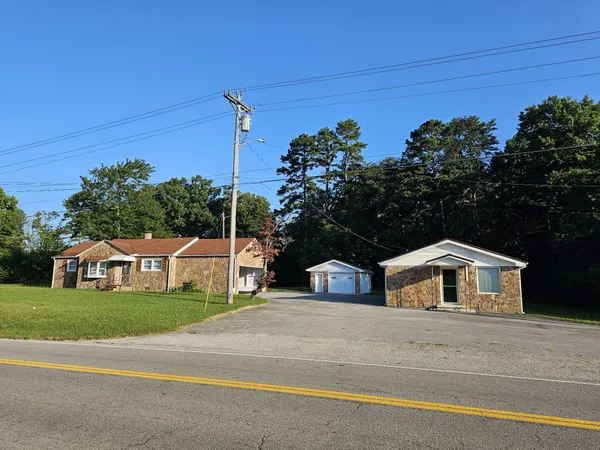 $296,500 | 31759 Highway 108, Gruetli Laager, TN 37339