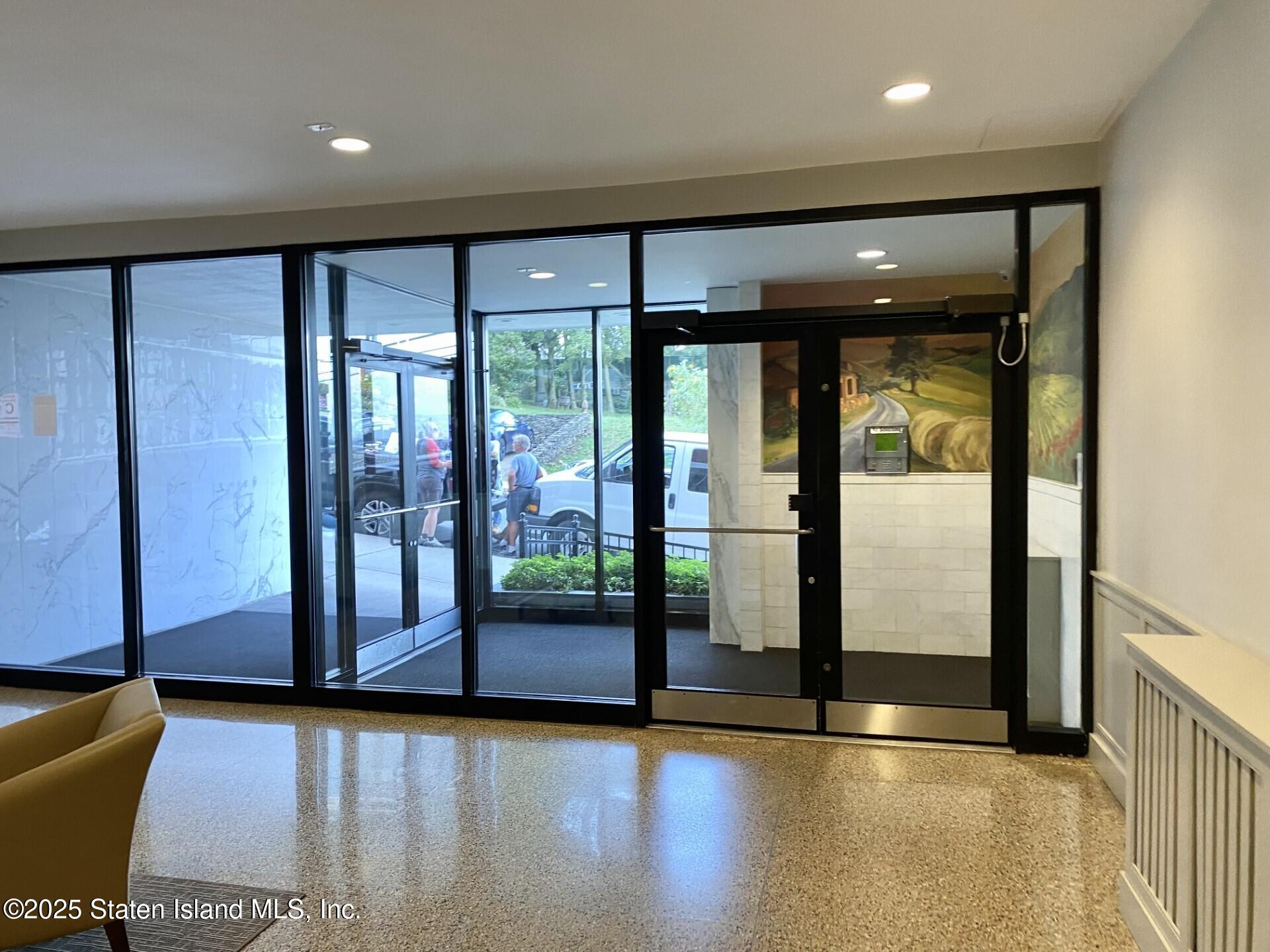 36 Hamilton Avenue, Unit 3A Staten Island, NY 10301 - Photo 3 of 10 36hamilton3