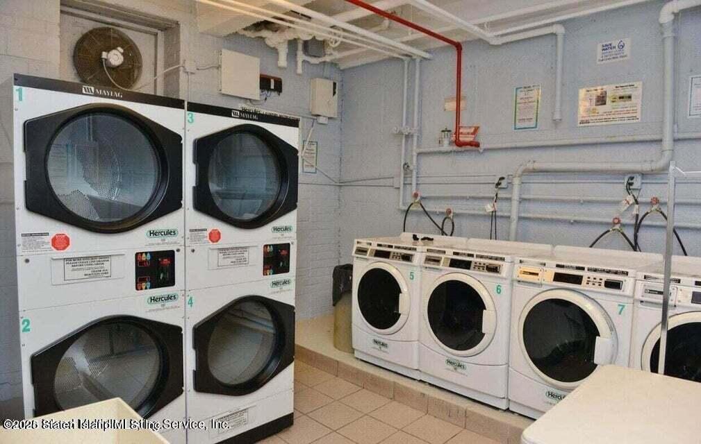 36 Hamilton Avenue, Unit 3A Staten Island, NY 10301 - Photo 9 of 10 36hamwasherdryer3n