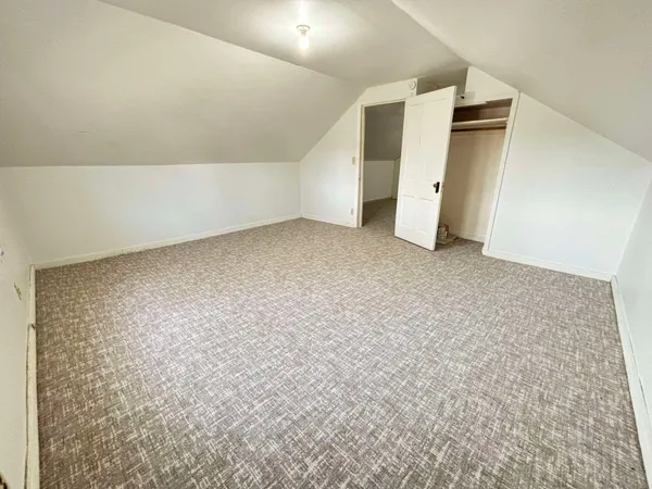 $250,000 | 902-904 North 1st Street Street North, Fargo, ND 58102