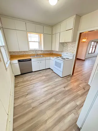 $250,000 | 902-904 North 1st Street Street North, Fargo, ND 58102
